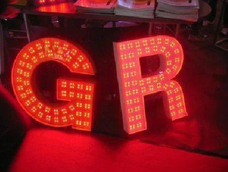 桐梓LED发光字常见的安装误区。